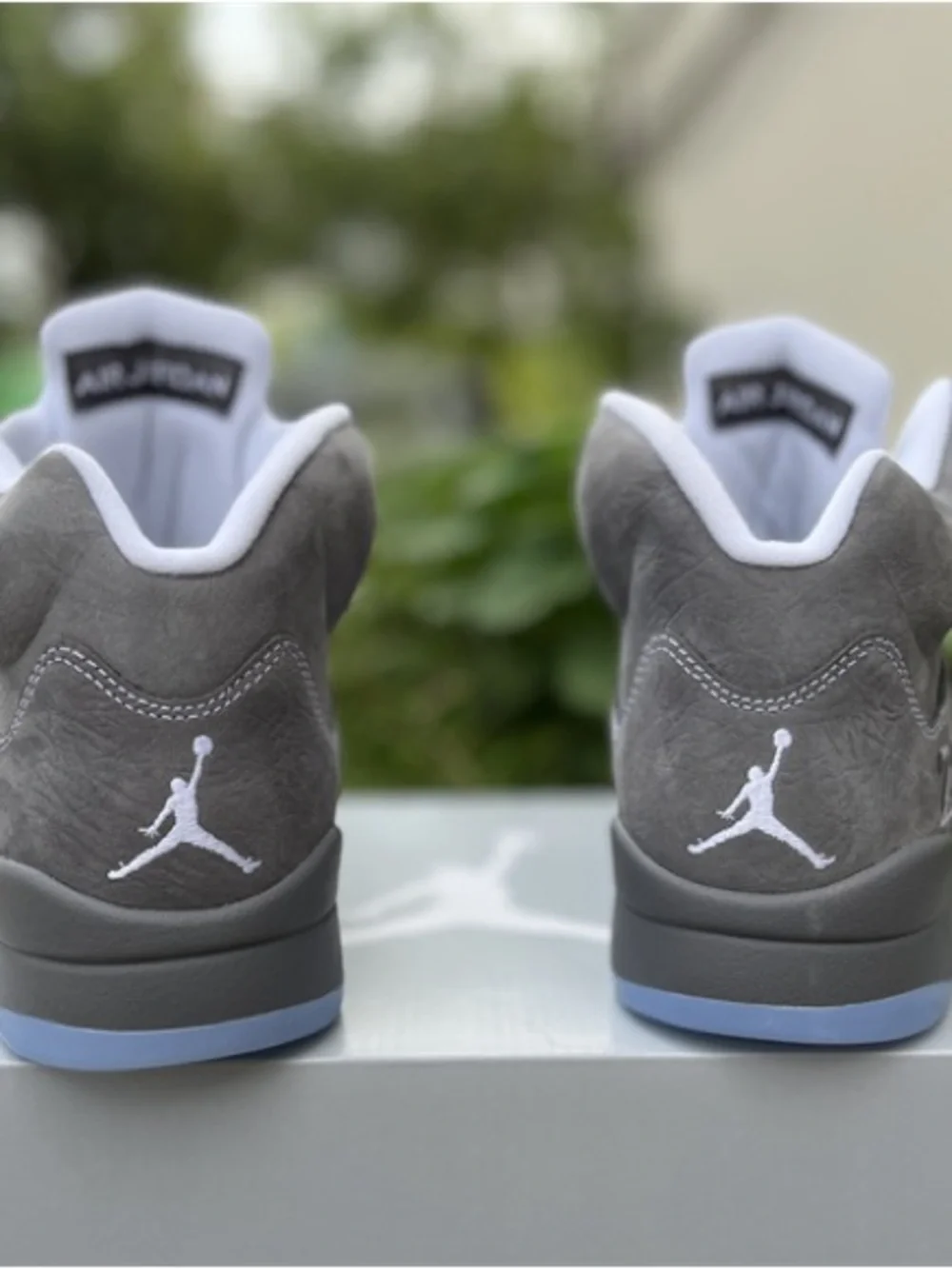 Jordan wolf grey